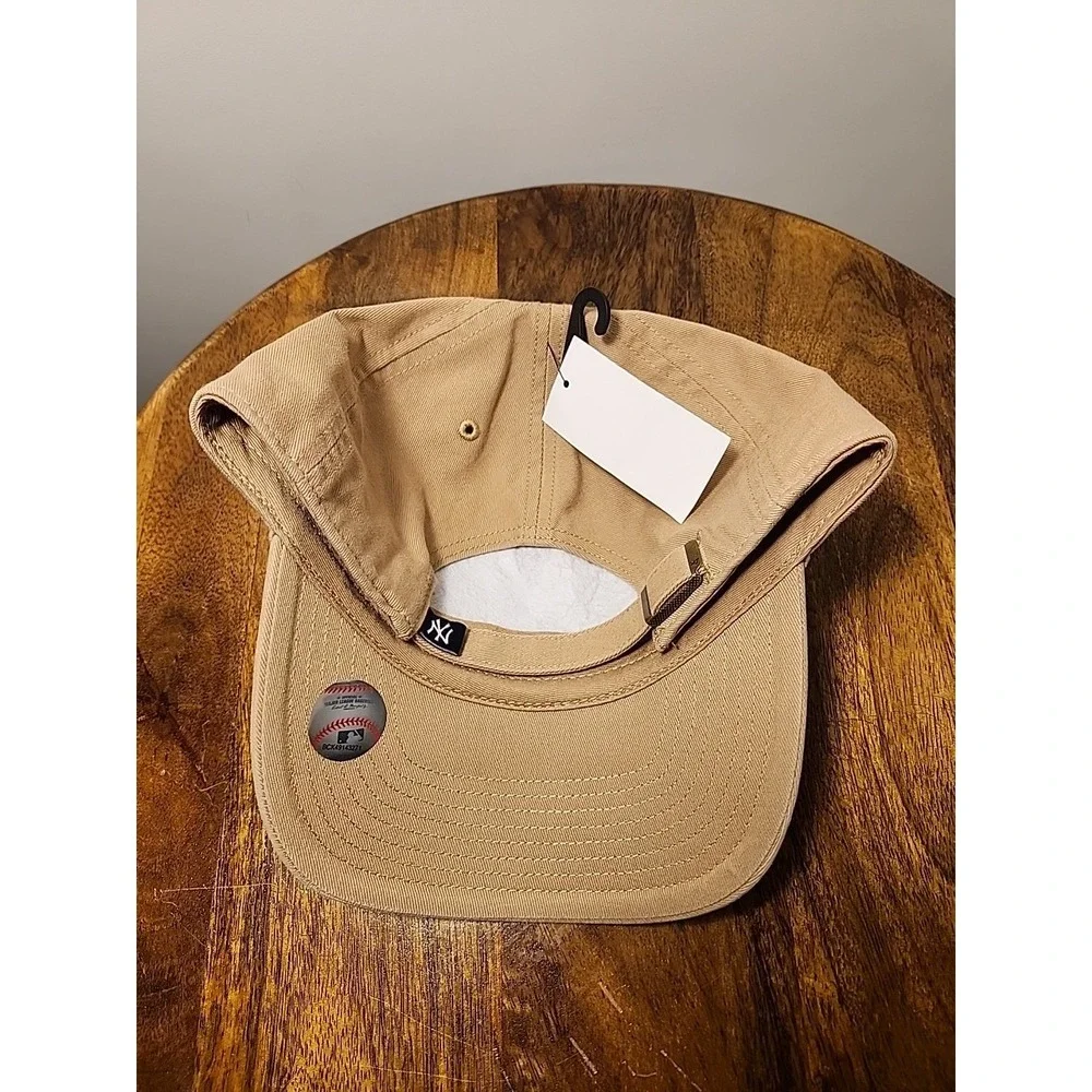 New York Yankees MLB '47 Brand Khaki Clean Up Adjustable Strapback‎ Hat